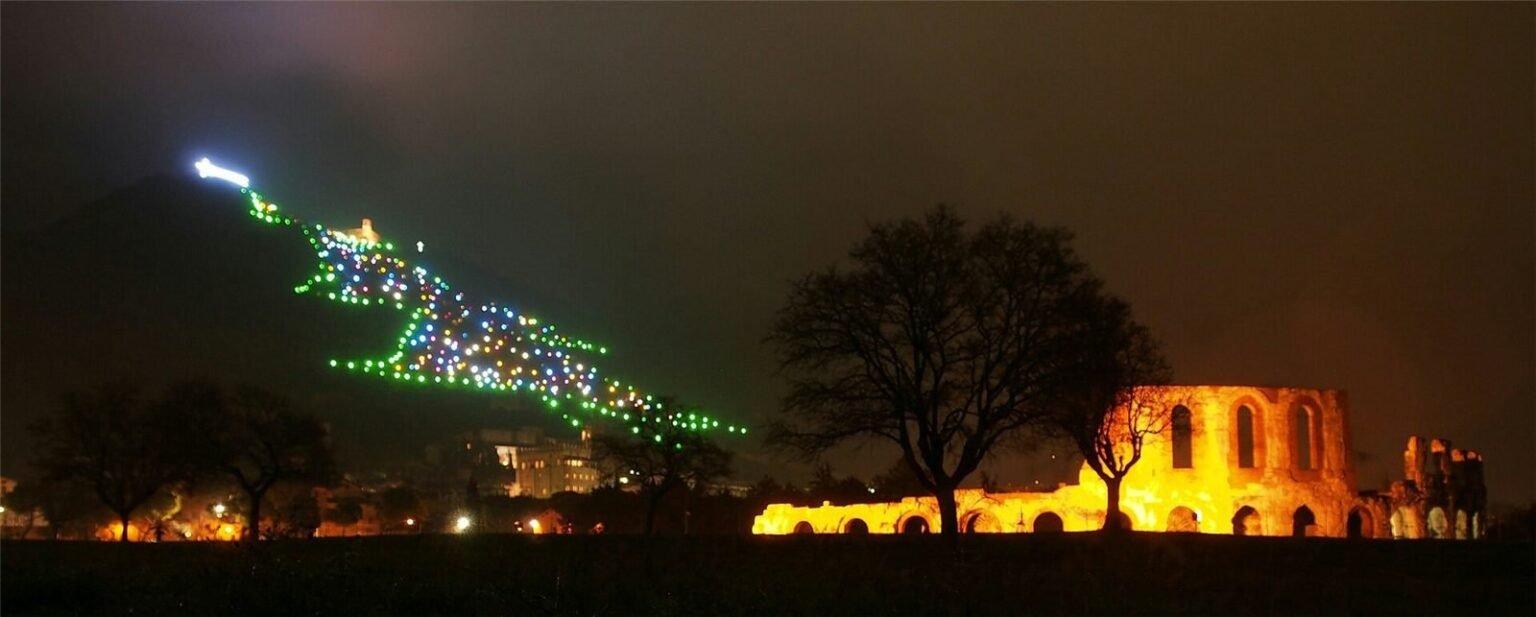 L’Albero di Natale di Gubbio sul Monte Ingino
